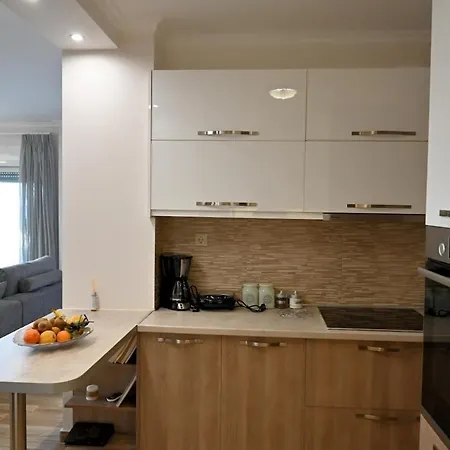 Thea Hill * Kritharia (Thessalia)